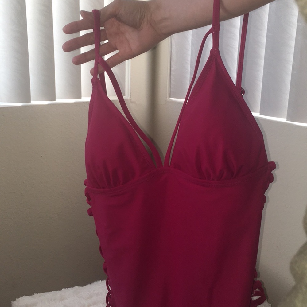 Cupshe One Piece Size M - Picture 7 of 7